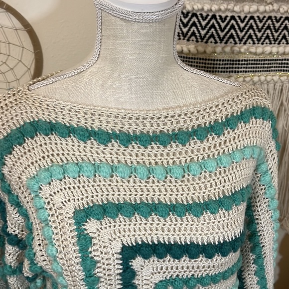Cream & Sea Green Crochet Knit Sweater Top/ Size Small - Picture 4 of 6